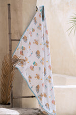 Load image into Gallery viewer, Pick &amp; Dry Baby Apron Bath Towel - 敢做Gandang V2
